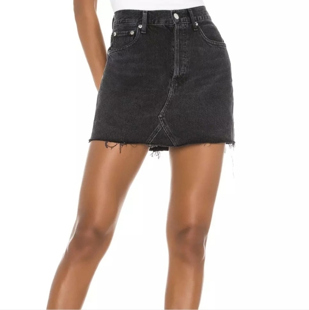 AGOLDE Ada High Rise Denim Mini Skirt Washed Black Frayed Hem A125-1157 Size 26